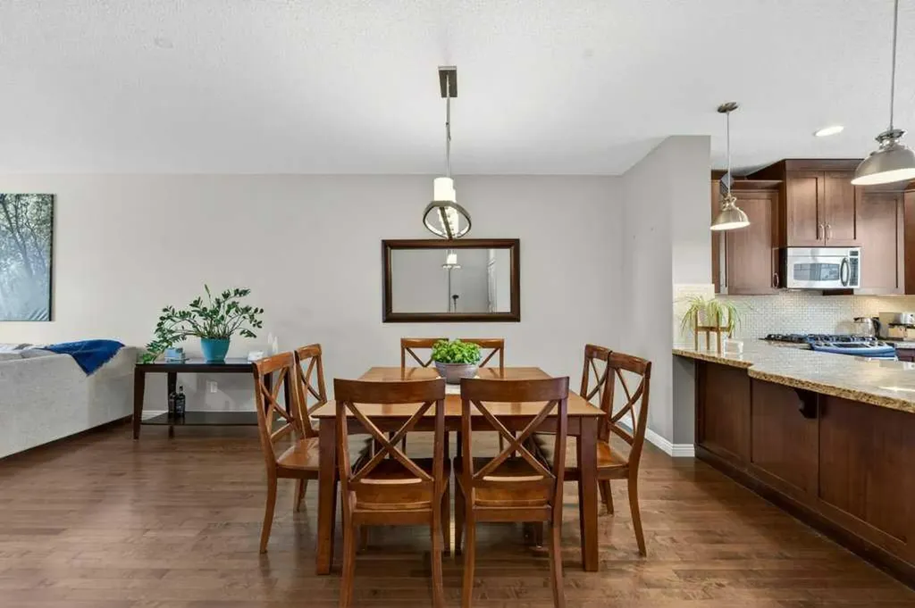 44 Mike Ralph Way SW Calgary AB T3E 0H8
