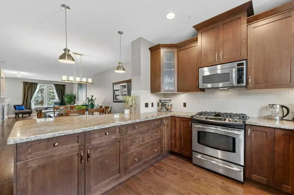 44 Mike Ralph Way SW Calgary AB T3E 0H8
