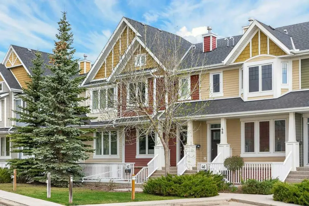 44 Mike Ralph Way SW Calgary AB T3E 0H8
