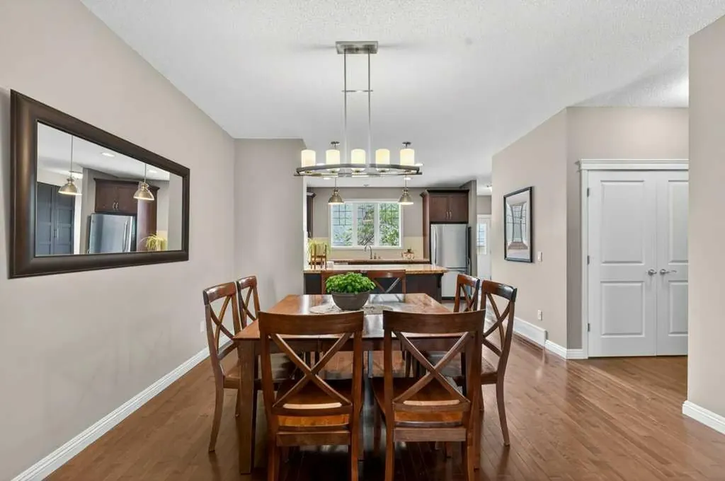 44 Mike Ralph Way SW Calgary AB T3E 0H8