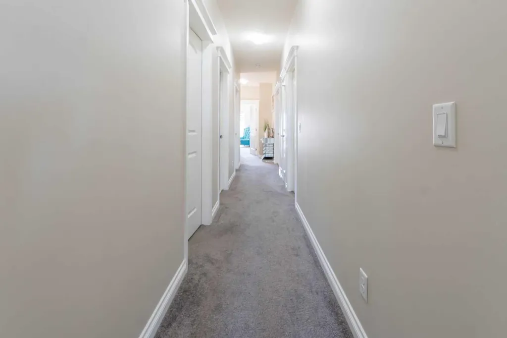 19 Red Sky Gardens NE Calgary AB T3N1M9