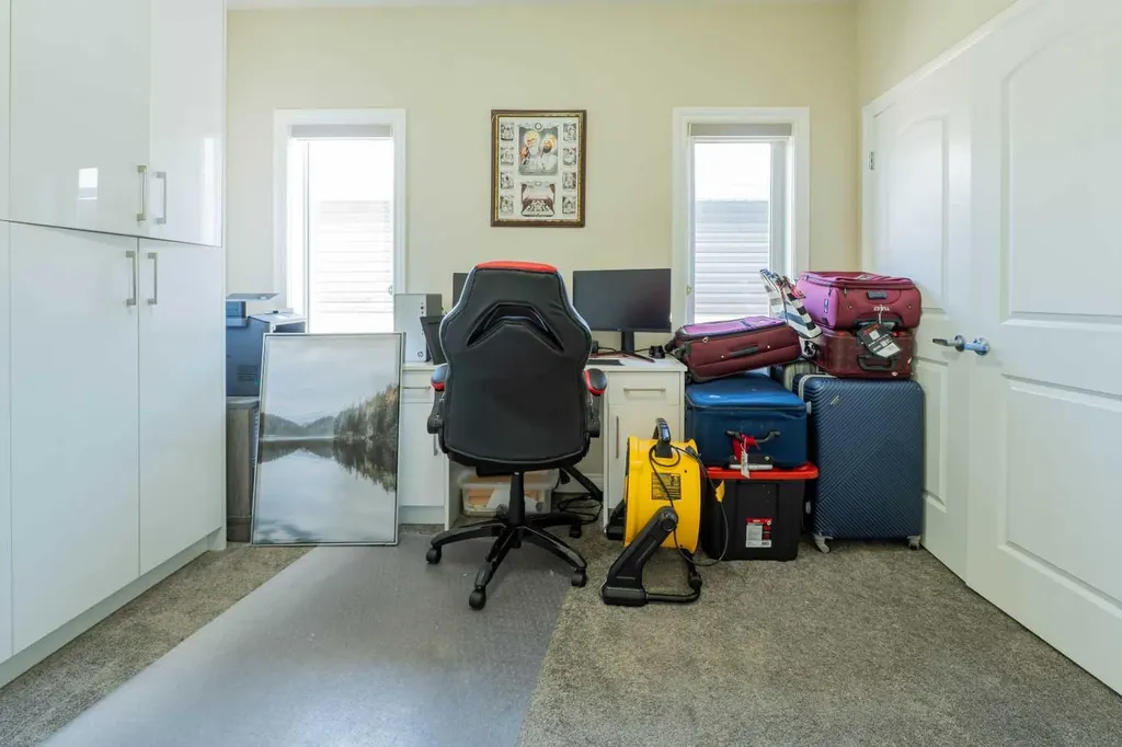 19 Red Sky Gardens NE Calgary AB T3N1M9