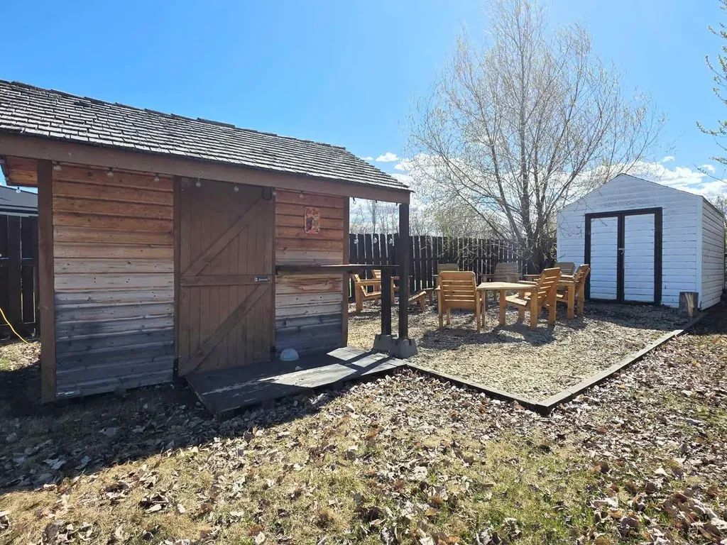 31 10405 Twp Road 740 Rural Big Lakes County AB T0G 1E0