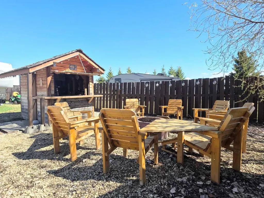 31 10405 Twp Road 740 Rural Big Lakes County AB T0G 1E0