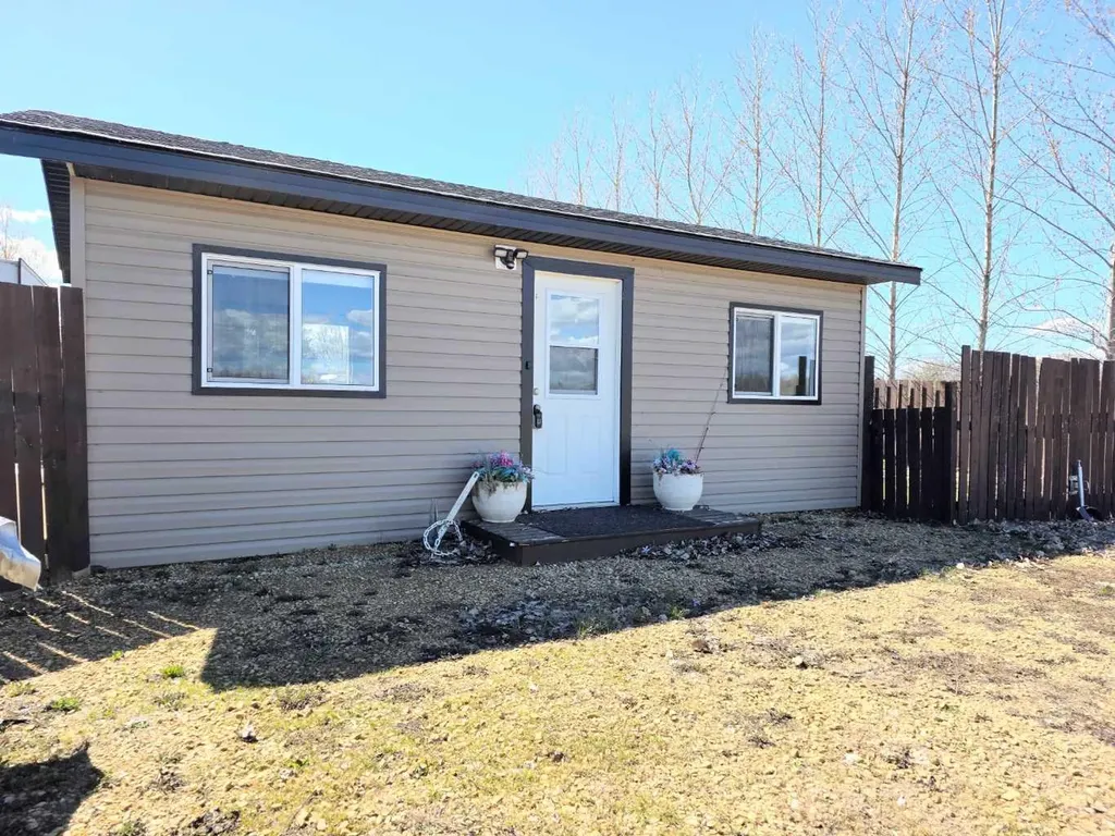 31 10405 Twp Road 740 Rural Big Lakes County AB T0G 1E0