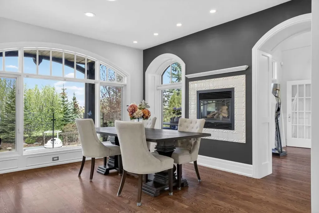 22 Ridge Pointe Heritage Pointe AB T1S 4H1