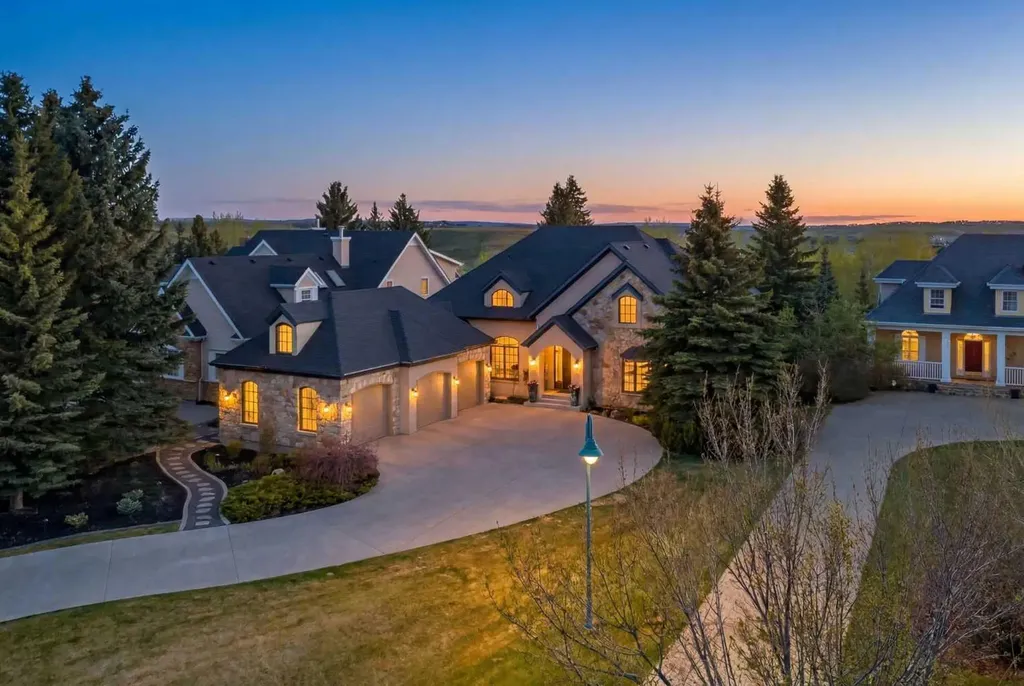 22 Ridge Pointe Heritage Pointe AB T1S 4H1