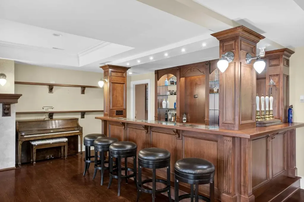 22 Ridge Pointe Heritage Pointe AB T1S 4H1