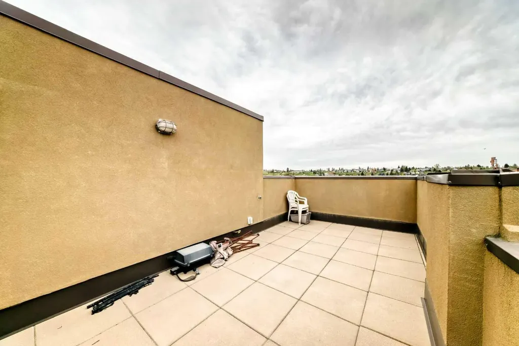177 9 Street NE Calgary AB T2E 0P4