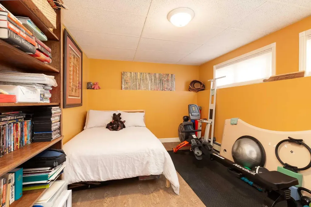 41 Simon Fraser Boulevard W Lethbridge AB T1K4R1