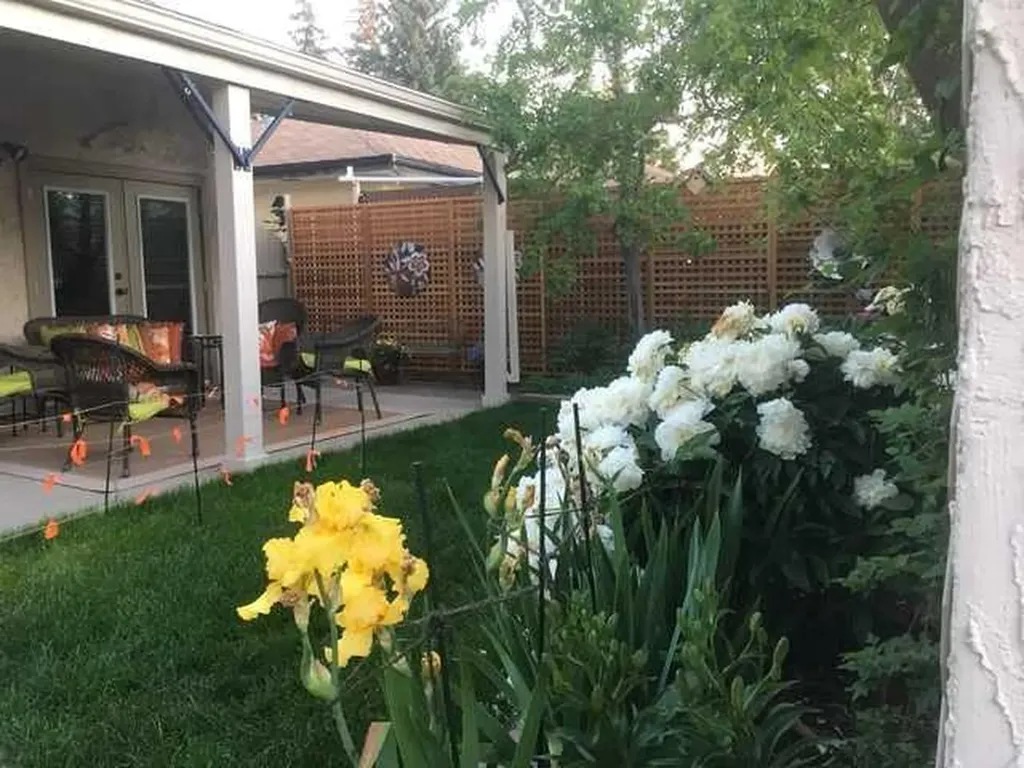 41 Simon Fraser Boulevard W Lethbridge AB T1K4R1