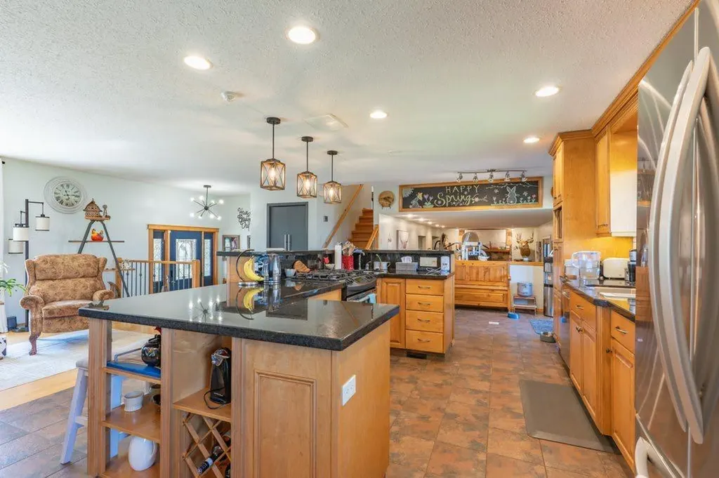 7022 Township Road 120 Rural Cypress County AB T1B 0L1