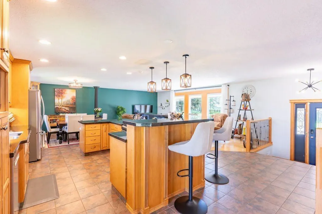 7022 Township Road 120 Rural Cypress County AB T1B 0L1