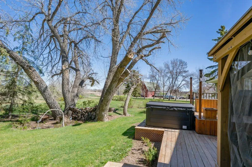 7022 Township Road 120 Rural Cypress County AB T1B 0L1