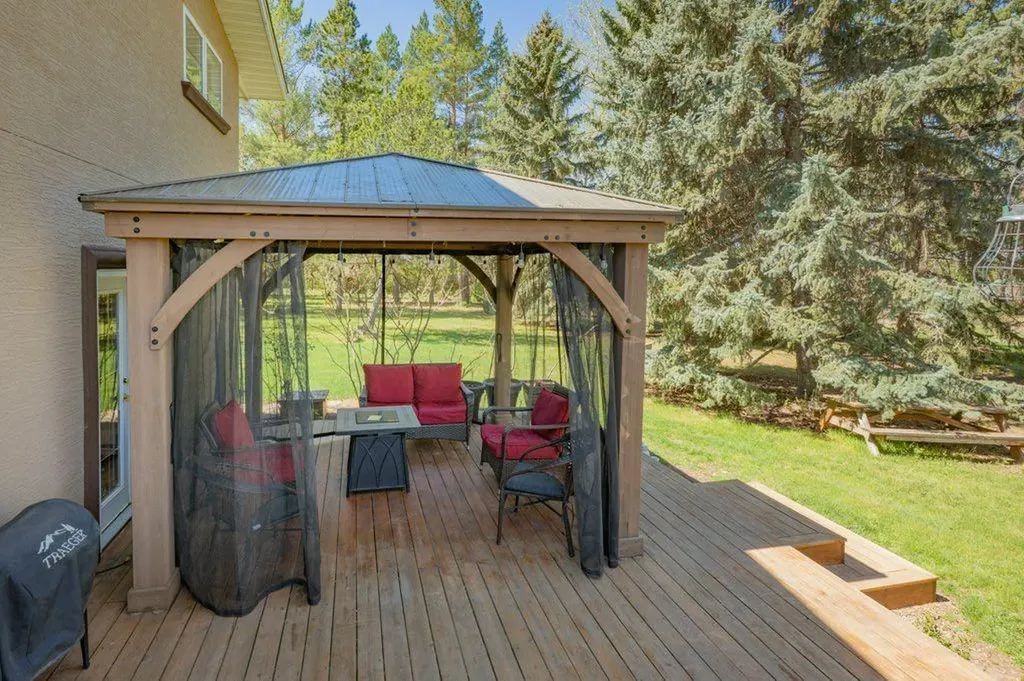 7022 Township Road 120 Rural Cypress County AB T1B 0L1