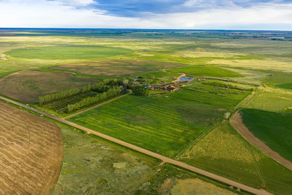7022 Township Road 120 Rural Cypress County AB T1B 0L1