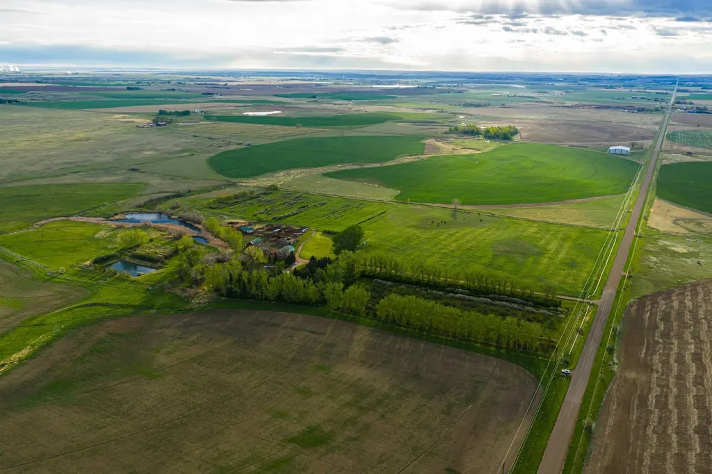 7022 Township Road 120 Rural Cypress County AB T1B 0L1