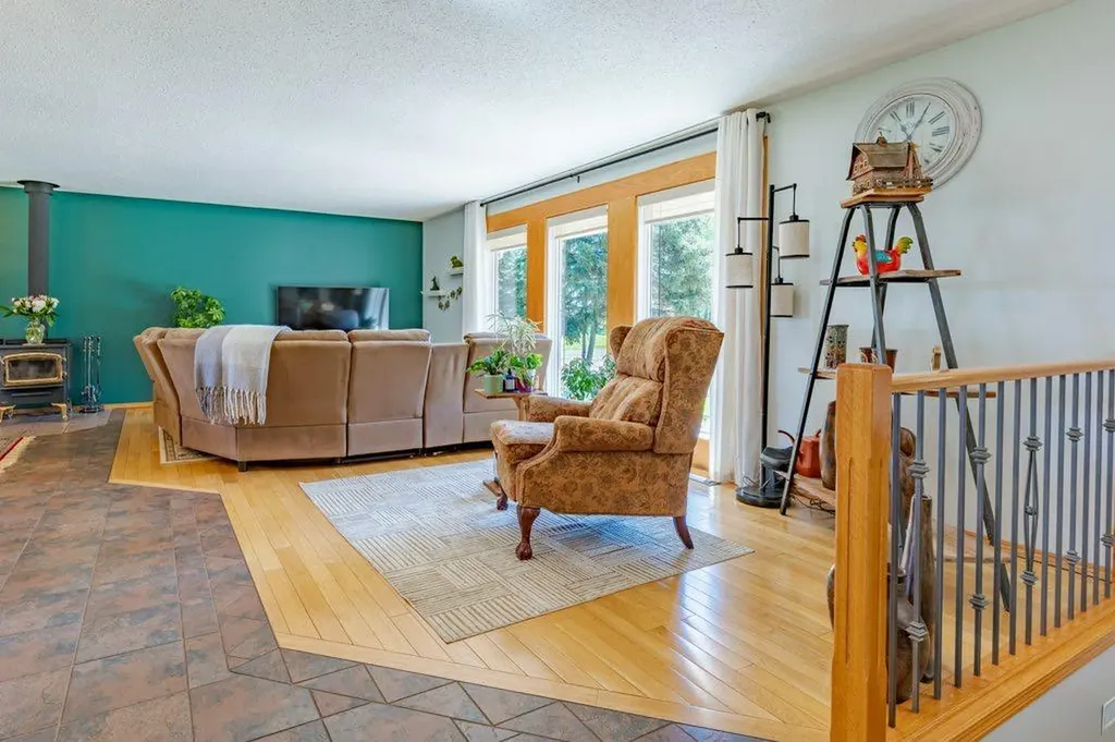 7022 Township Road 120 Rural Cypress County AB T1B 0L1