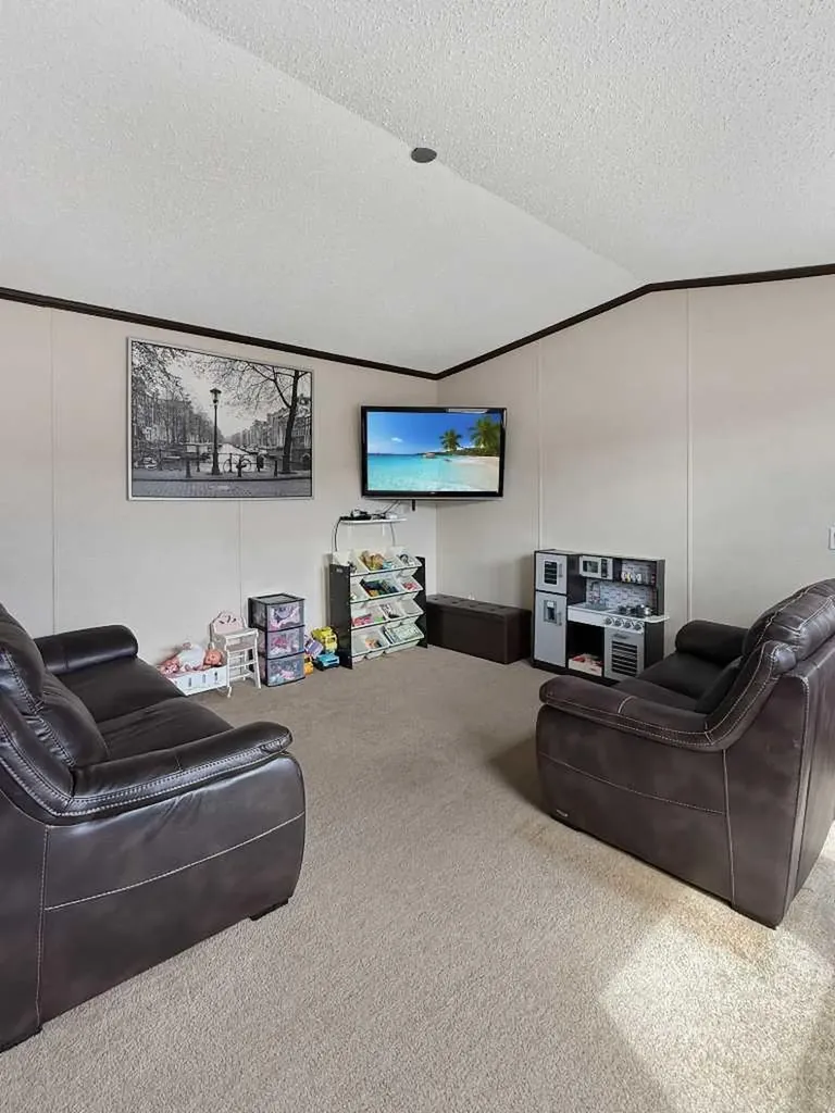 58 Gunderson Drive Whitecourt AB T7S 0C5