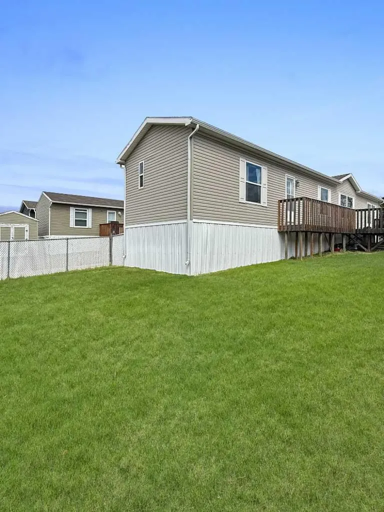 58 Gunderson Drive Whitecourt AB T7S 0C5