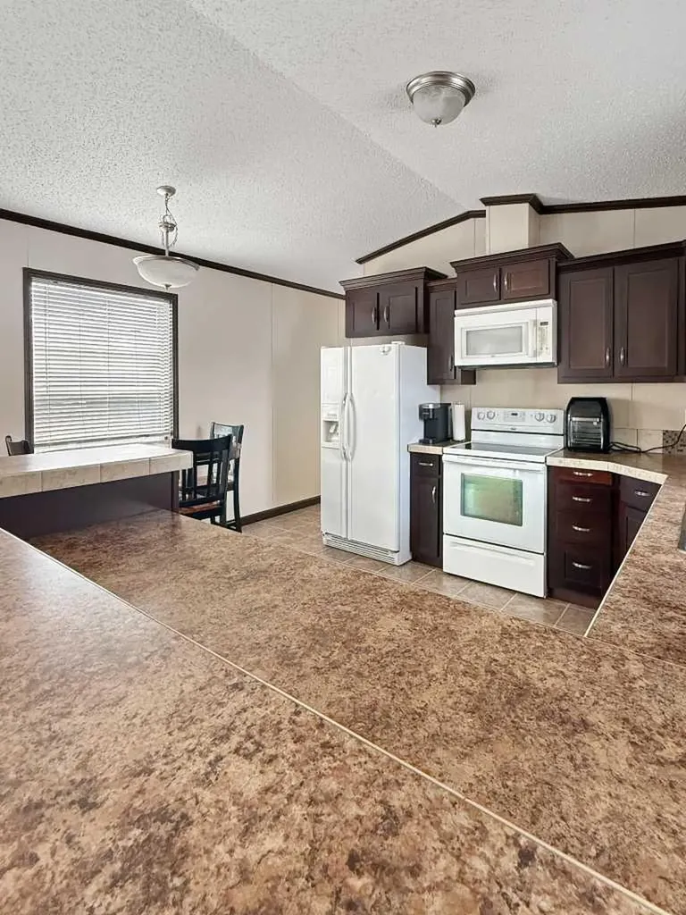 58 Gunderson Drive Whitecourt AB T7S 0C5