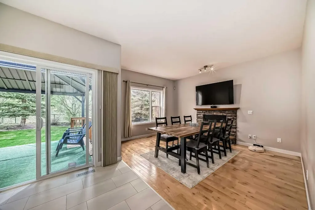 307 Arbour Crest Road NW Calgary AB T3G 4J9