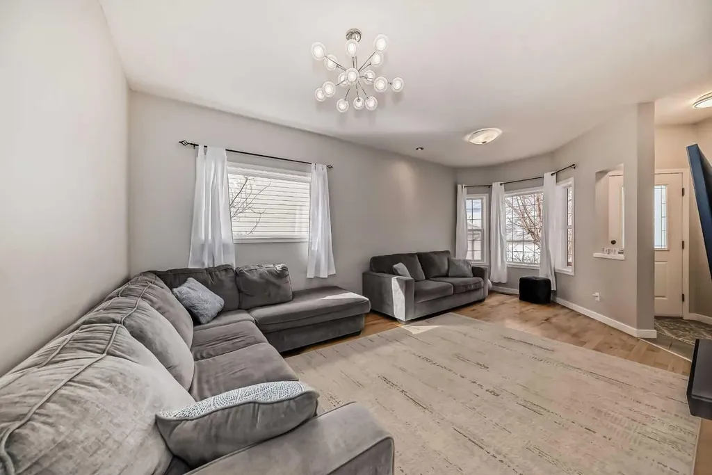 307 Arbour Crest Road NW Calgary AB T3G 4J9