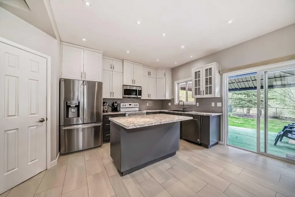 307 Arbour Crest Road NW Calgary AB T3G 4J9