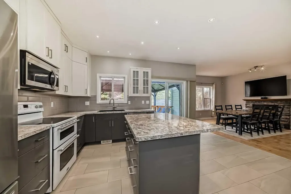 307 Arbour Crest Road NW Calgary AB T3G 4J9