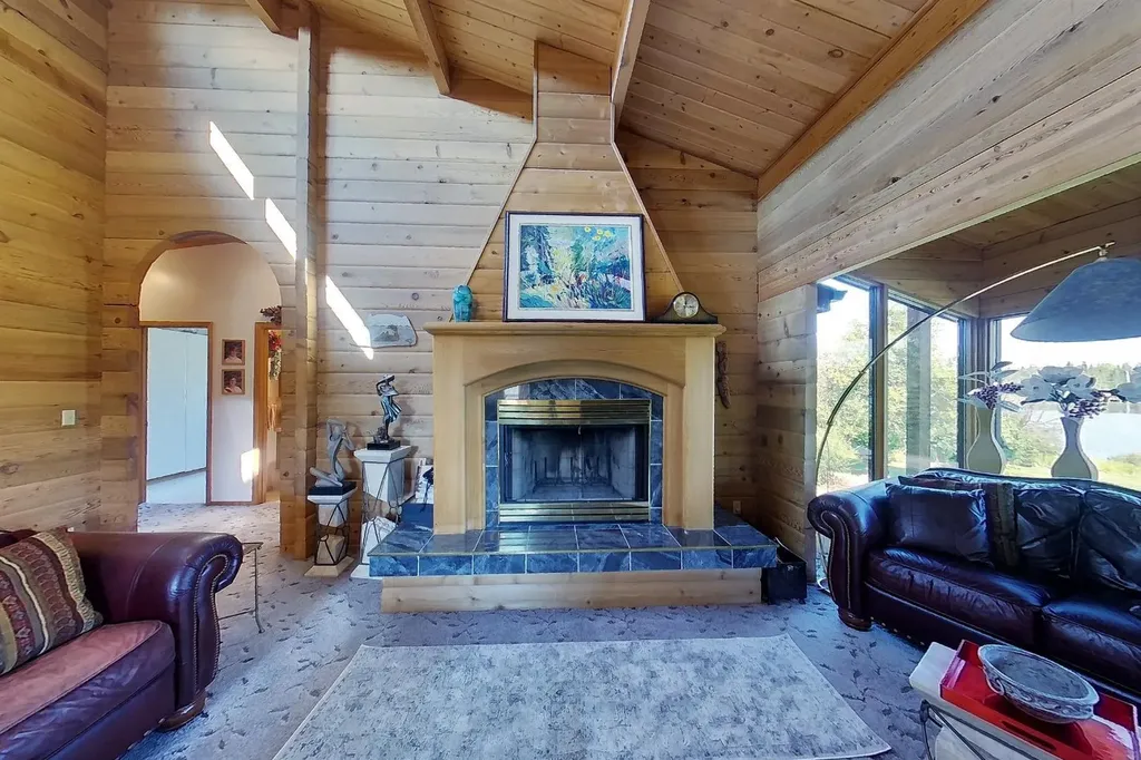 593002A Range Road 121 Rural Woodlands County AB T7S 1P4