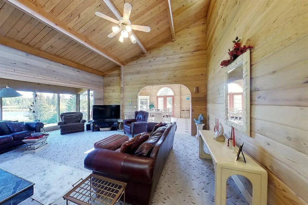 593002A Range Road 121 Rural Woodlands County AB T7S 1P4