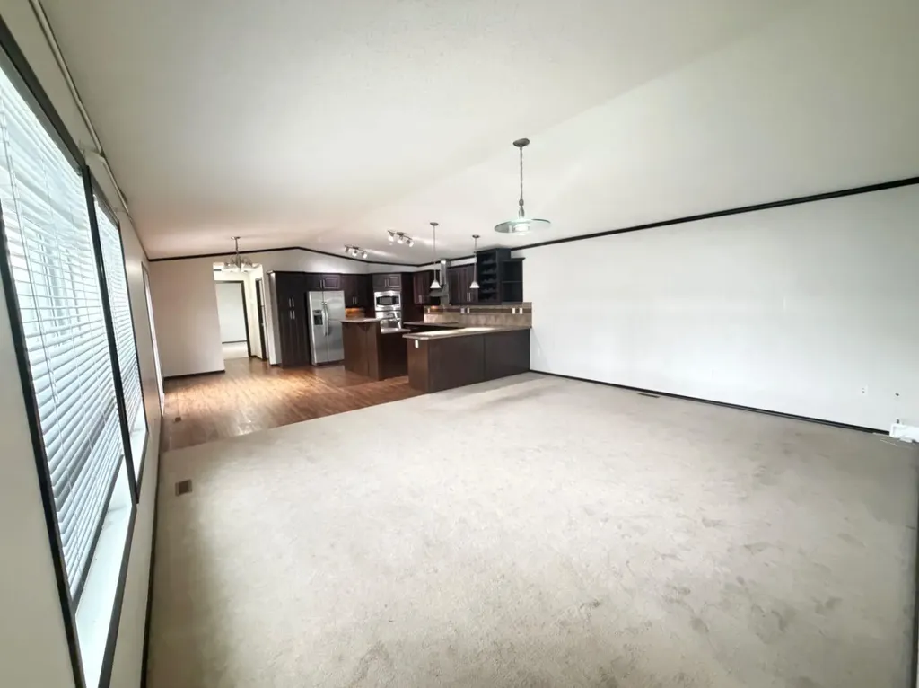 216 3 Street E Lashburn SK S0M1H0