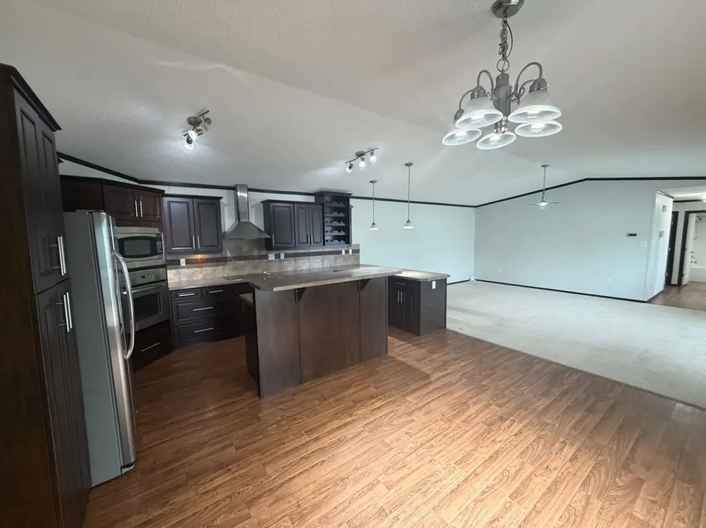 216 3 Street E Lashburn SK S0M1H0
