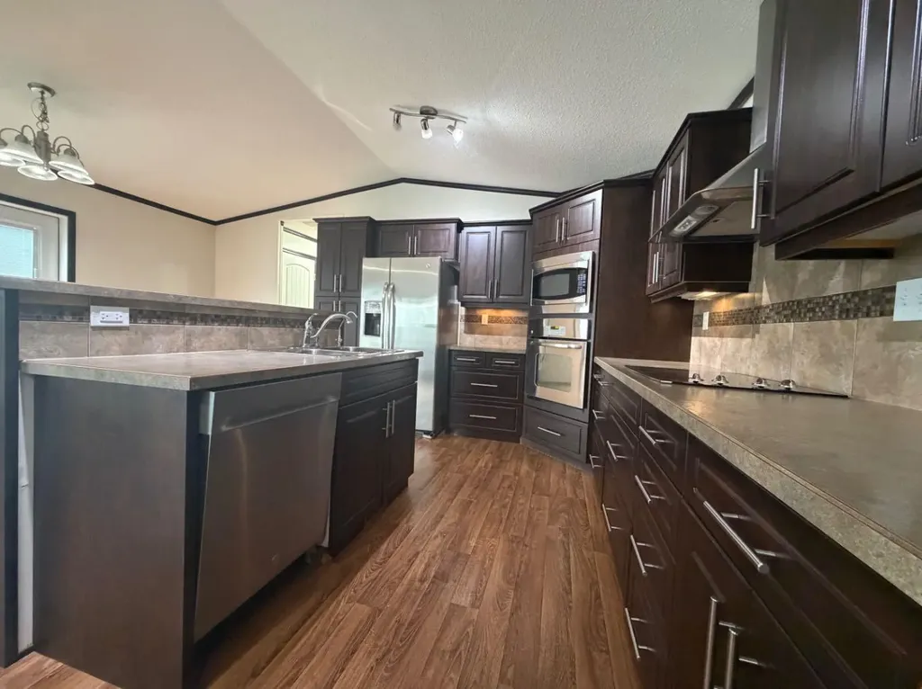 216 3 Street E Lashburn SK S0M1H0