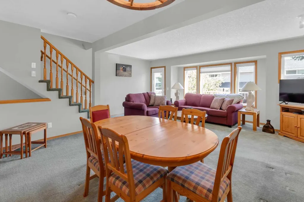 675 Regal Park NE Calgary AB T2E 0S6
