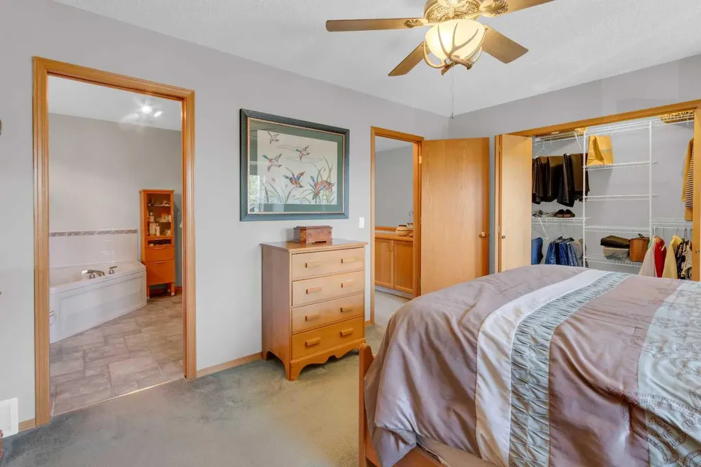 675 Regal Park NE Calgary AB T2E 0S6