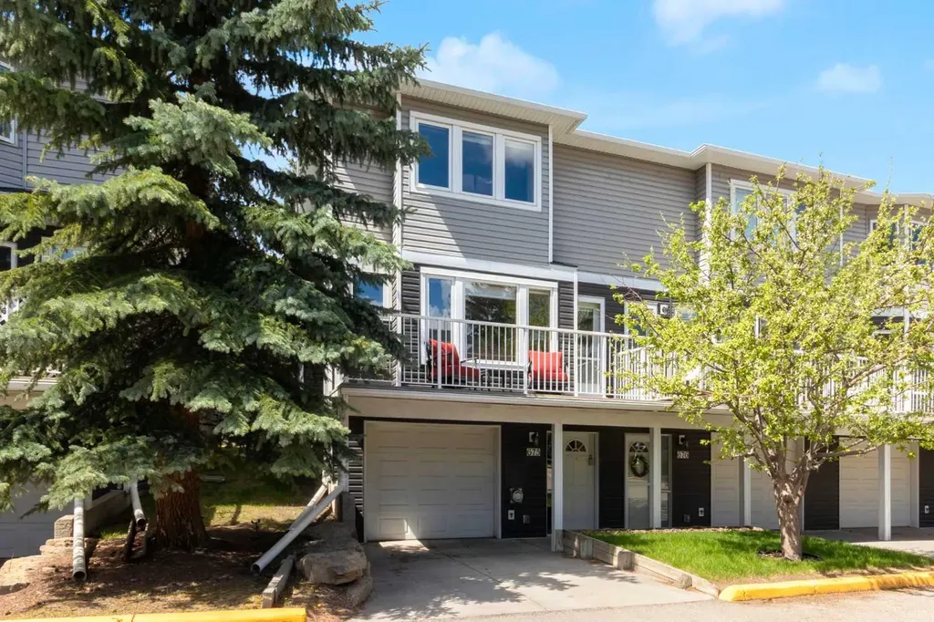 675 Regal Park NE Calgary AB T2E 0S6