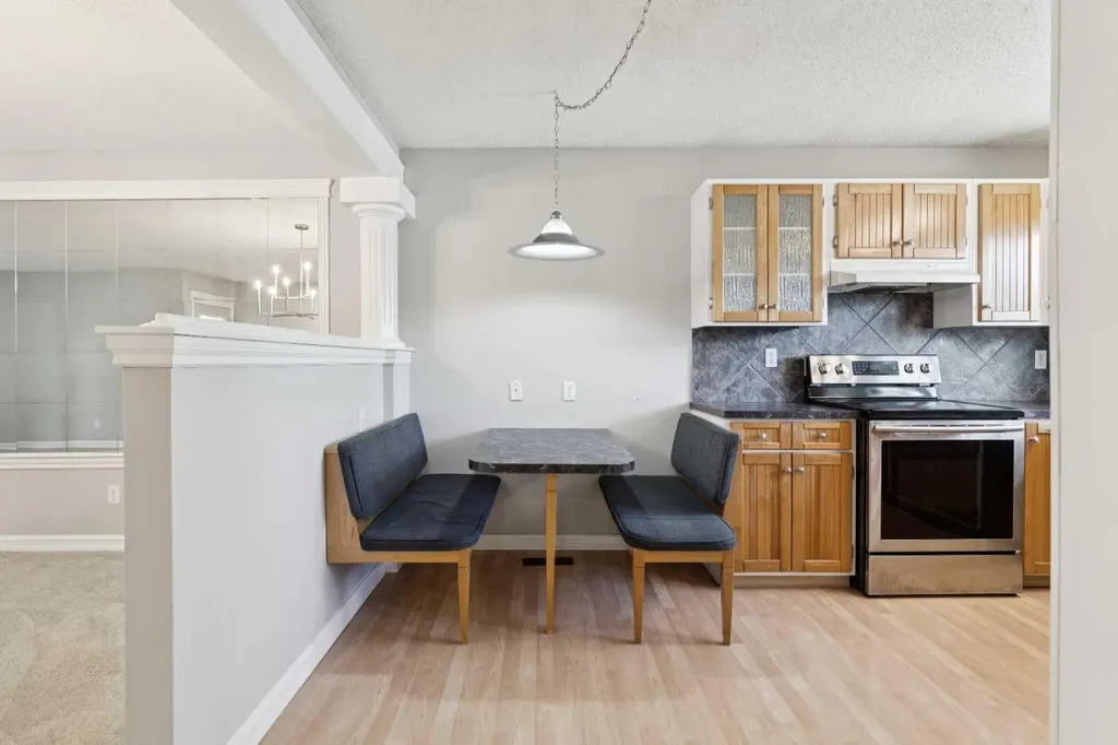 923 Midridge Drive SE Calgary AB T2X 1H5