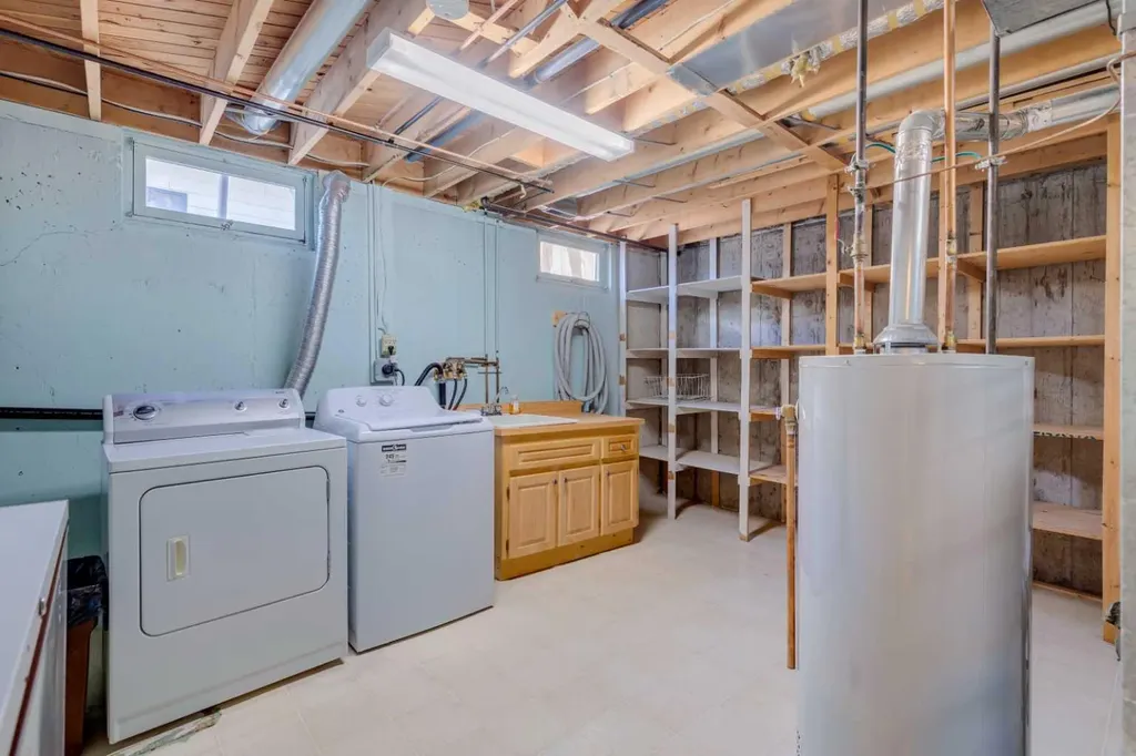 923 Midridge Drive SE Calgary AB T2X 1H5