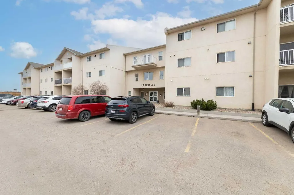 6608 42 Street Lloydminster AB T9V 3L1