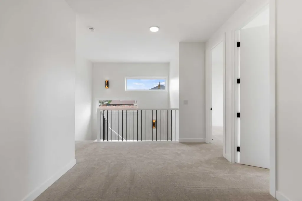 4651 79 Street NW Calgary AB T3B 2P1
