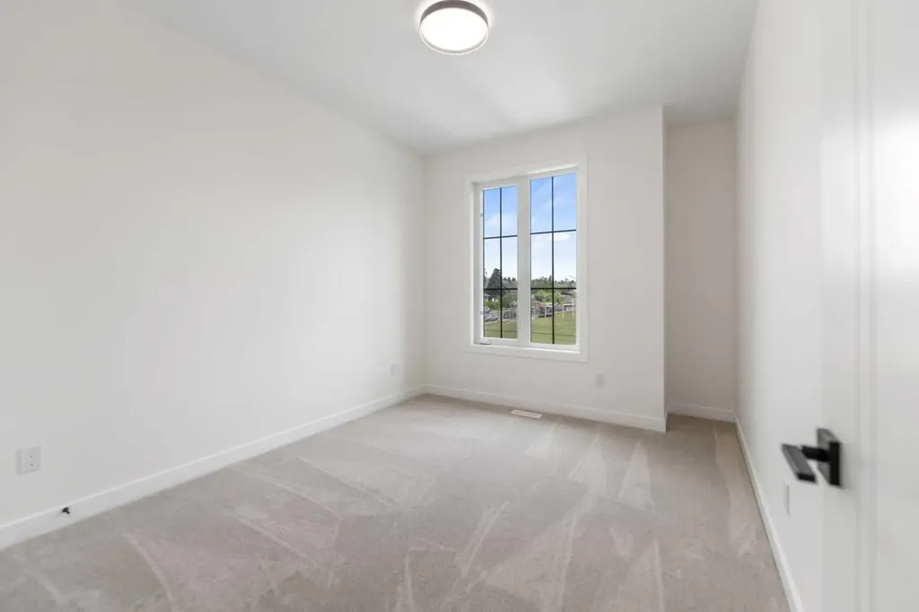 4651 79 Street NW Calgary AB T3B 2P1