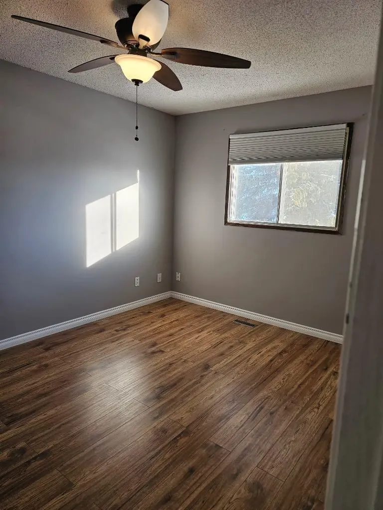 34 Feero Drive Whitecourt AB T7S 1E8