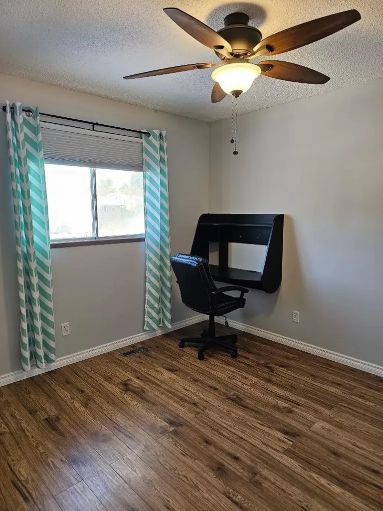 34 Feero Drive Whitecourt AB T7S 1E8