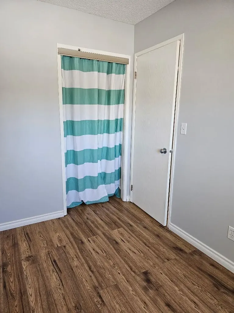 34 Feero Drive Whitecourt AB T7S 1E8