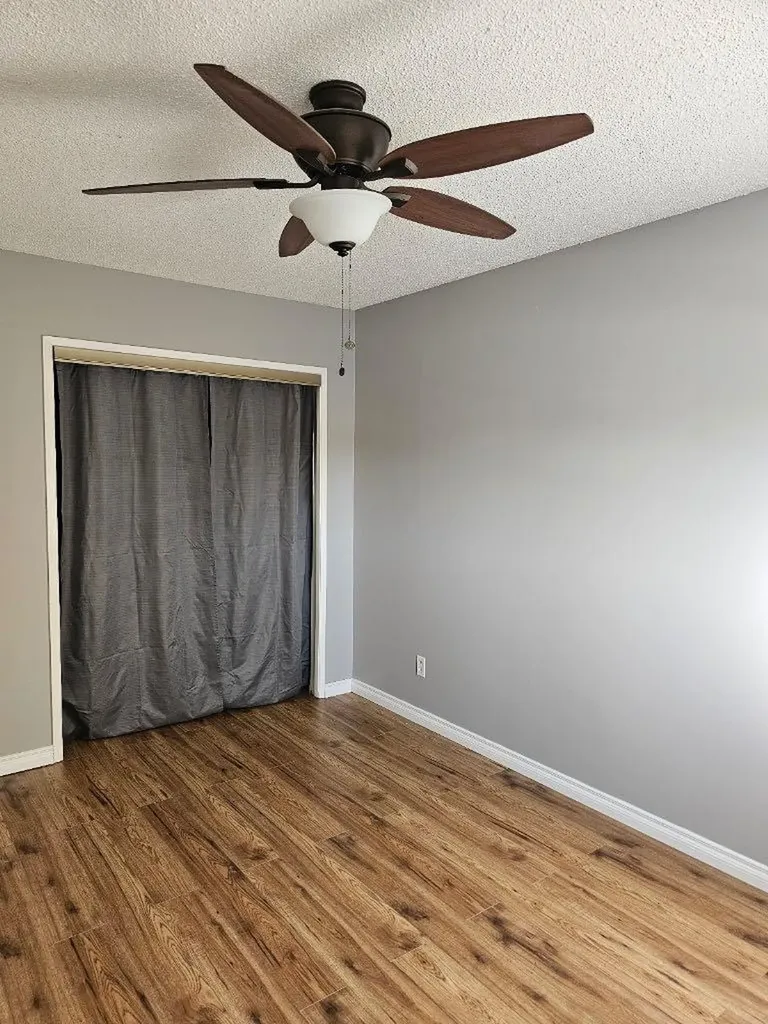 34 Feero Drive Whitecourt AB T7S 1E8