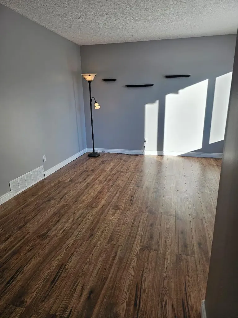 34 Feero Drive Whitecourt AB T7S 1E8