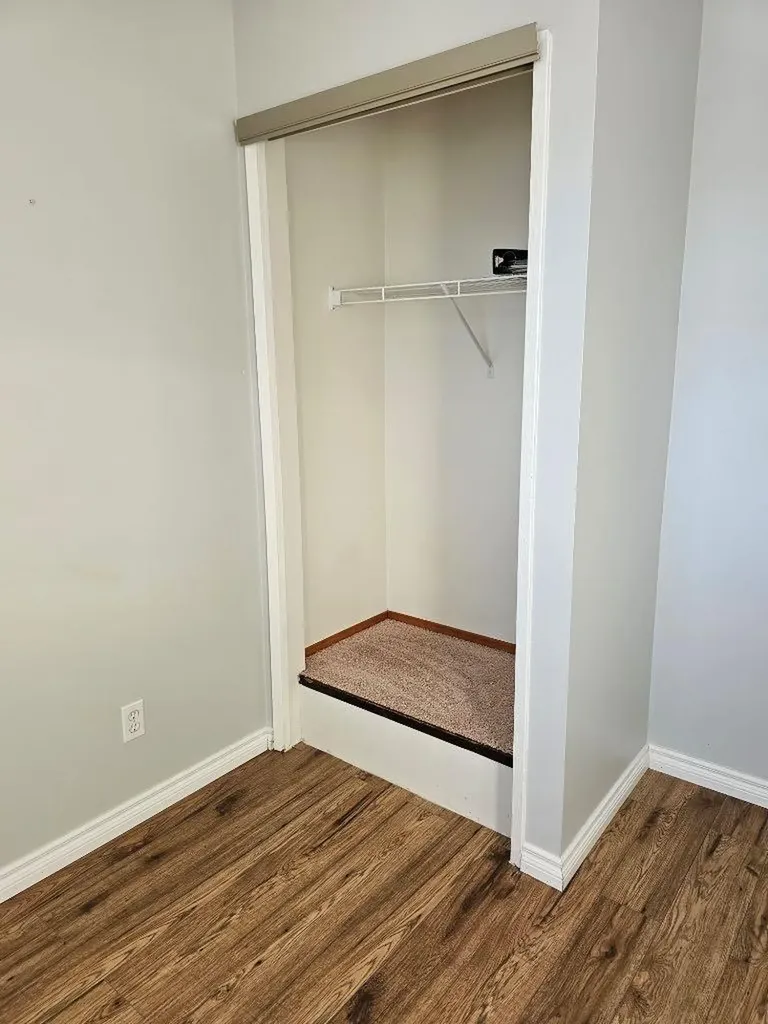34 Feero Drive Whitecourt AB T7S 1E8