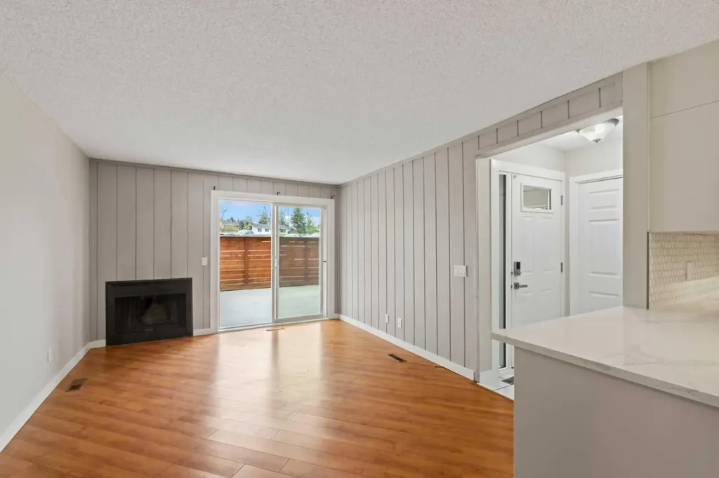 13104 Elbow Drive SW Calgary AB T2W 2P2