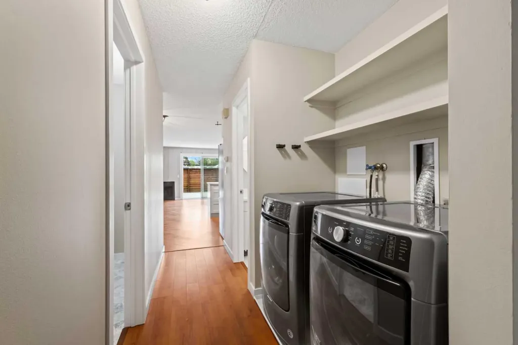 13104 Elbow Drive SW Calgary AB T2W 2P2